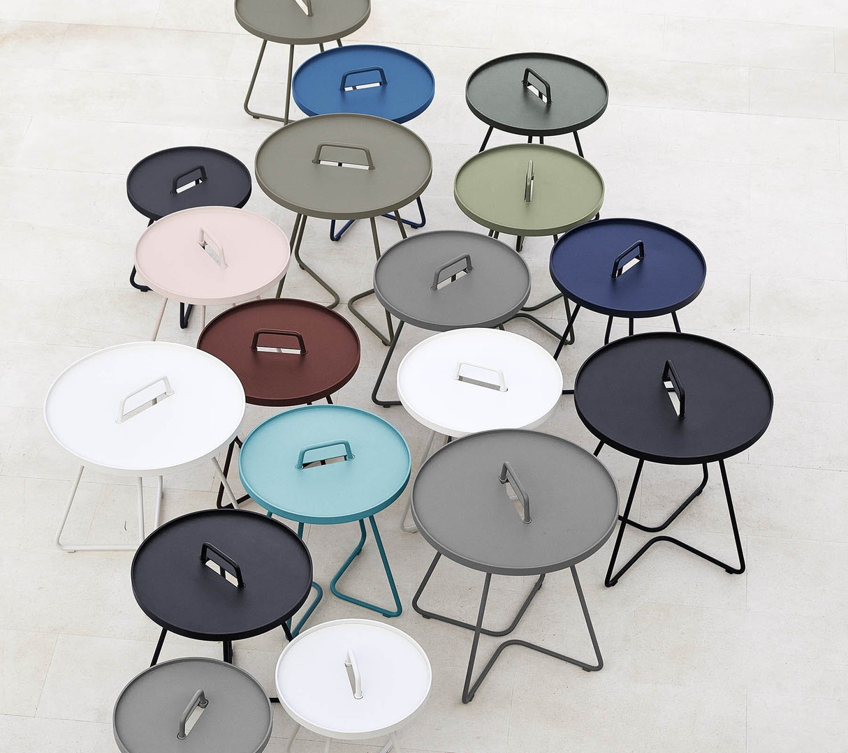 Cane-line On-the-move Side Table Large Ø 52cm H:60cm (5066)