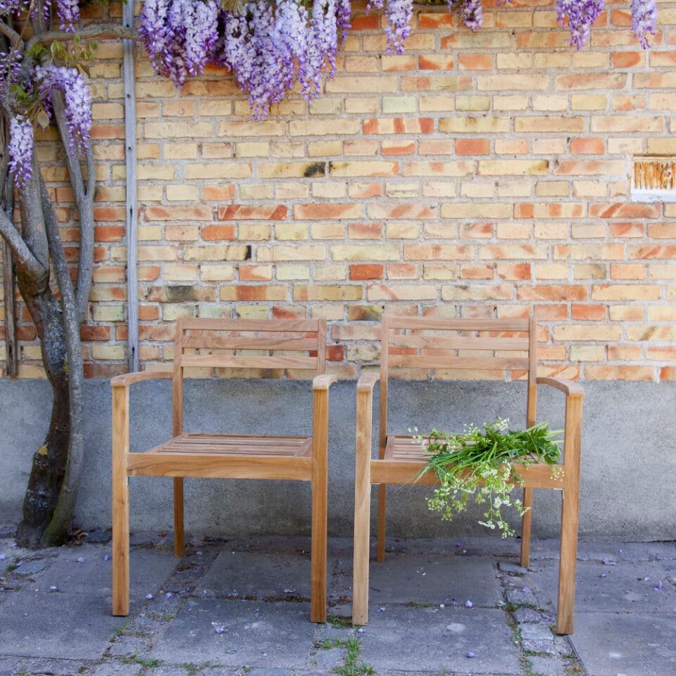 Cinas Oxford Fauteuil repas empilable