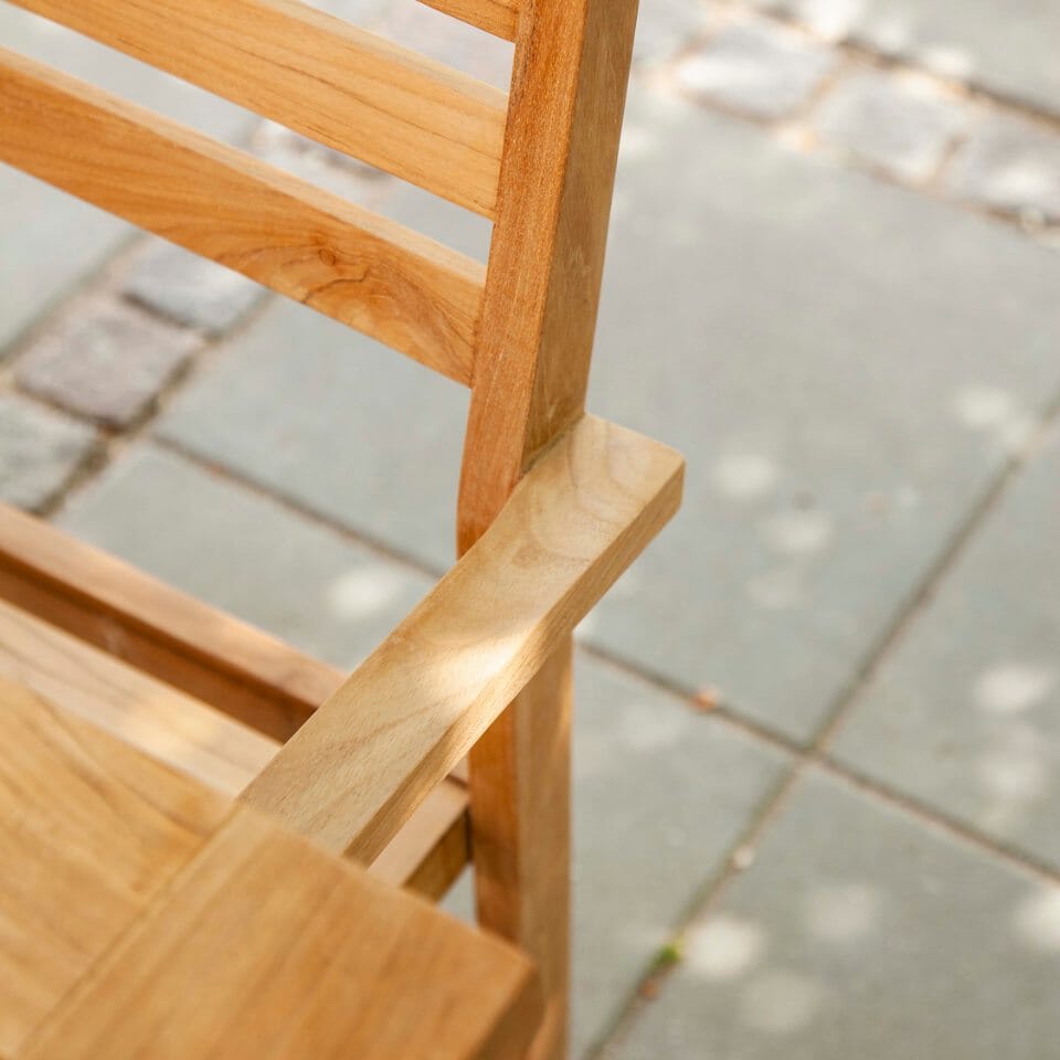 Cinas Oxford Fauteuil repas empilable