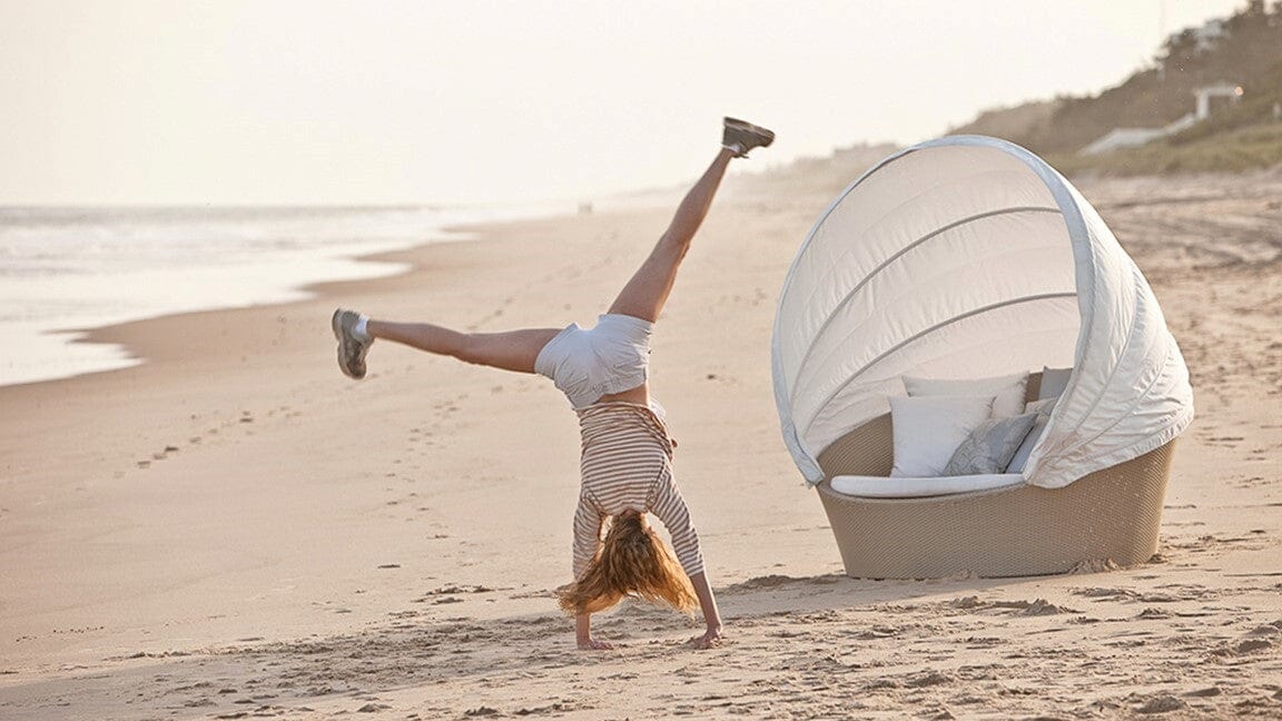 Dedon Orbit Set Loveseat XXL, avec Canopy / Capote en taupe, sling seat, Coussins en sus