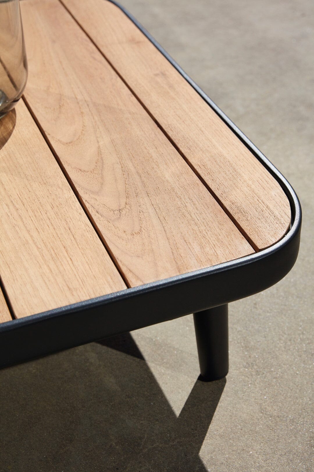 Diphano Diamond Table basse A teck (68x68cm)