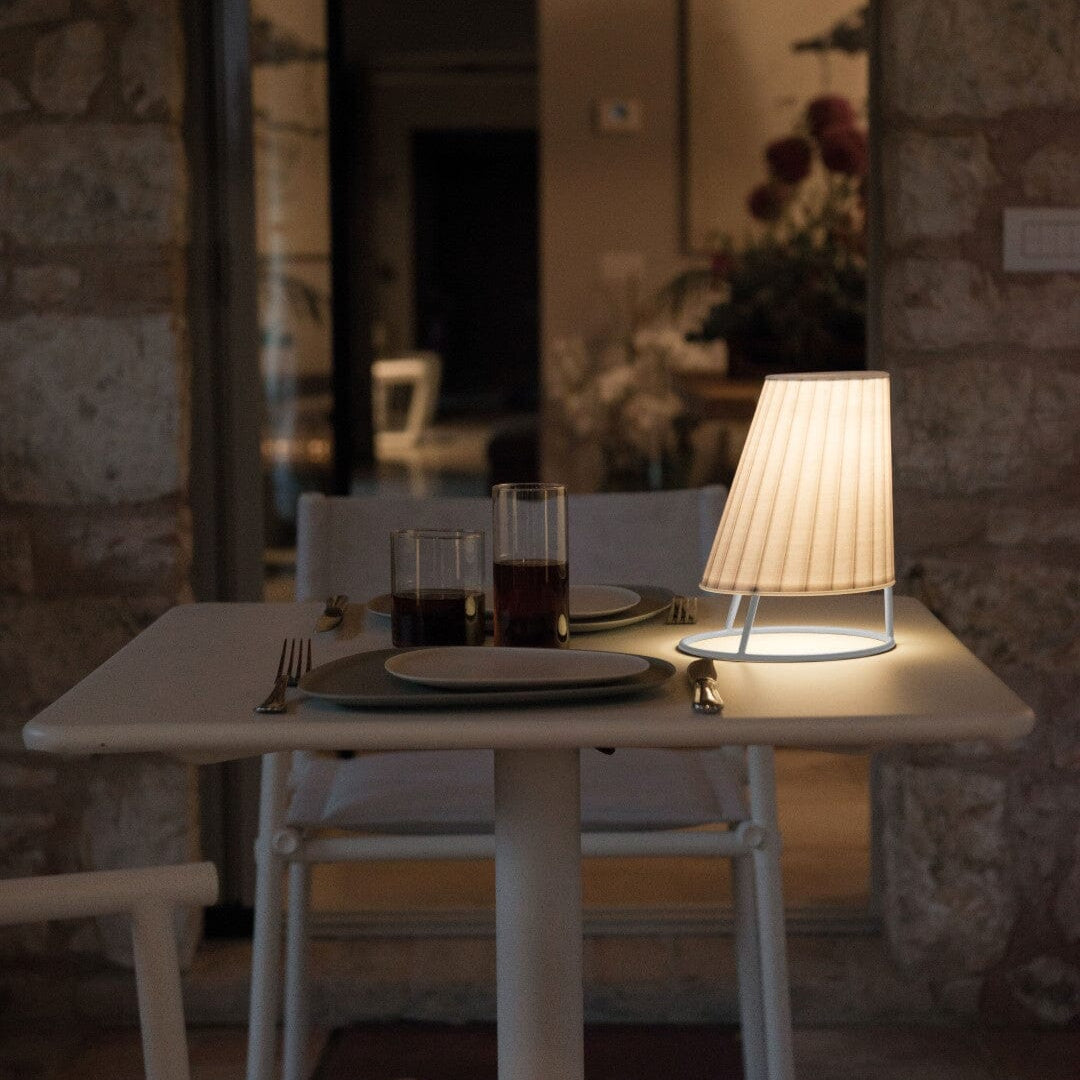 Emu 2001 Cone Dress Code pour at. 2001