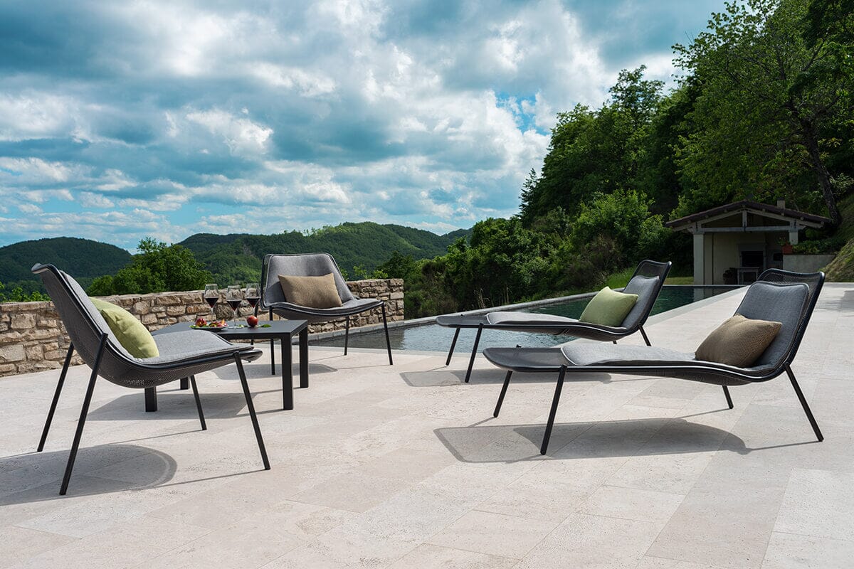 Emu 468 Round Chaise Longue