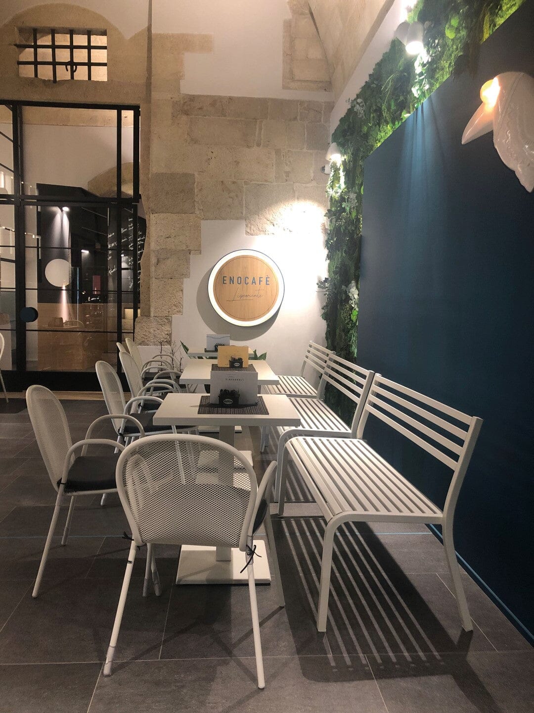 Emu 471 Round Table repas 70x70cm