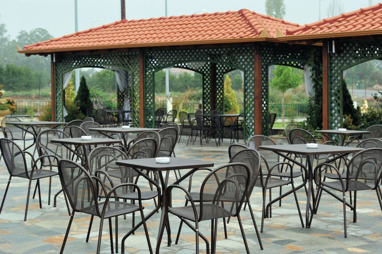 Emu 802 Cambi Table repas 90x90cm