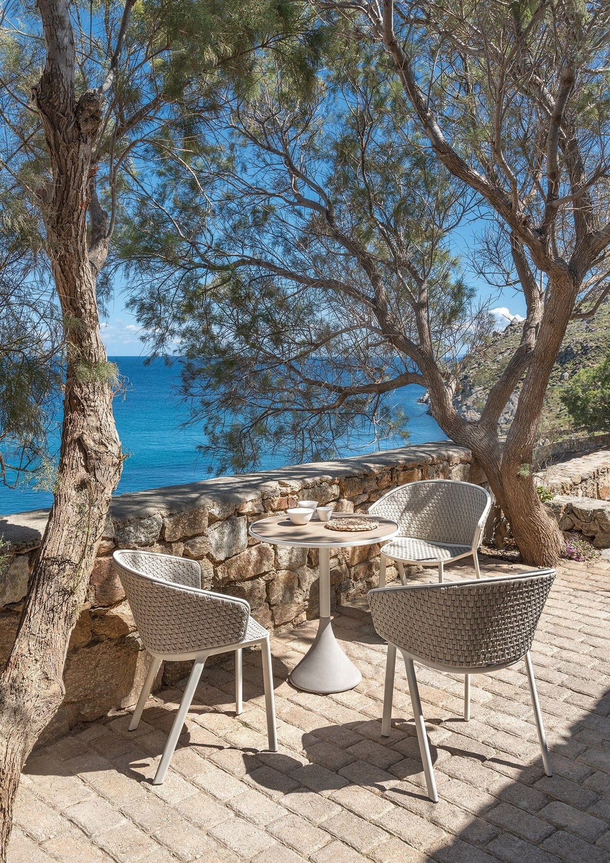 Ethimo Concreto Table Ø70cm H:74