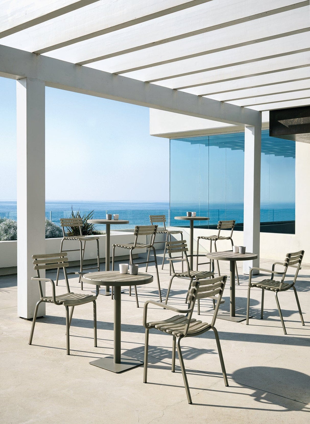 Ethimo Laren Fauteuil repas empilable