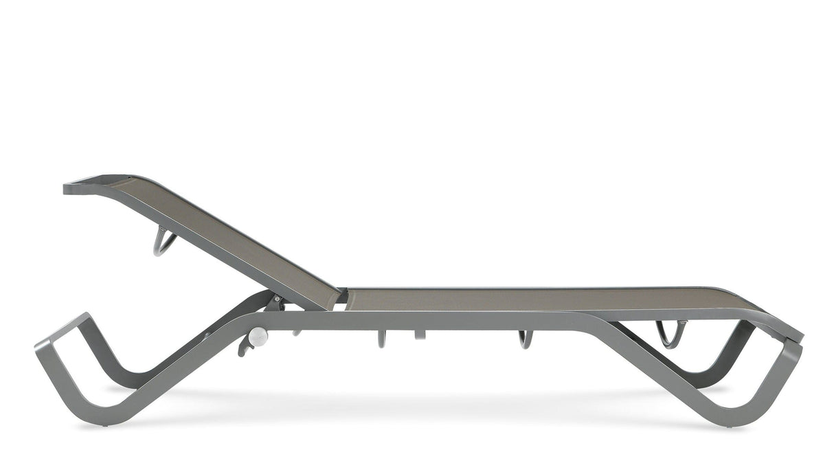 Ethimo Ocean Chaise longue, coussins en sus Warmgrey + Ethitex Dove Grey