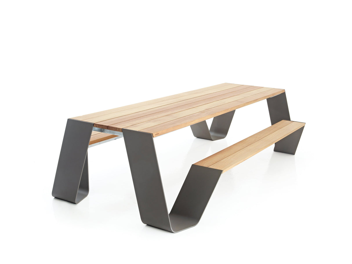 Extremis Hopper Picnic 240 Table avec bancs 240x160cm
