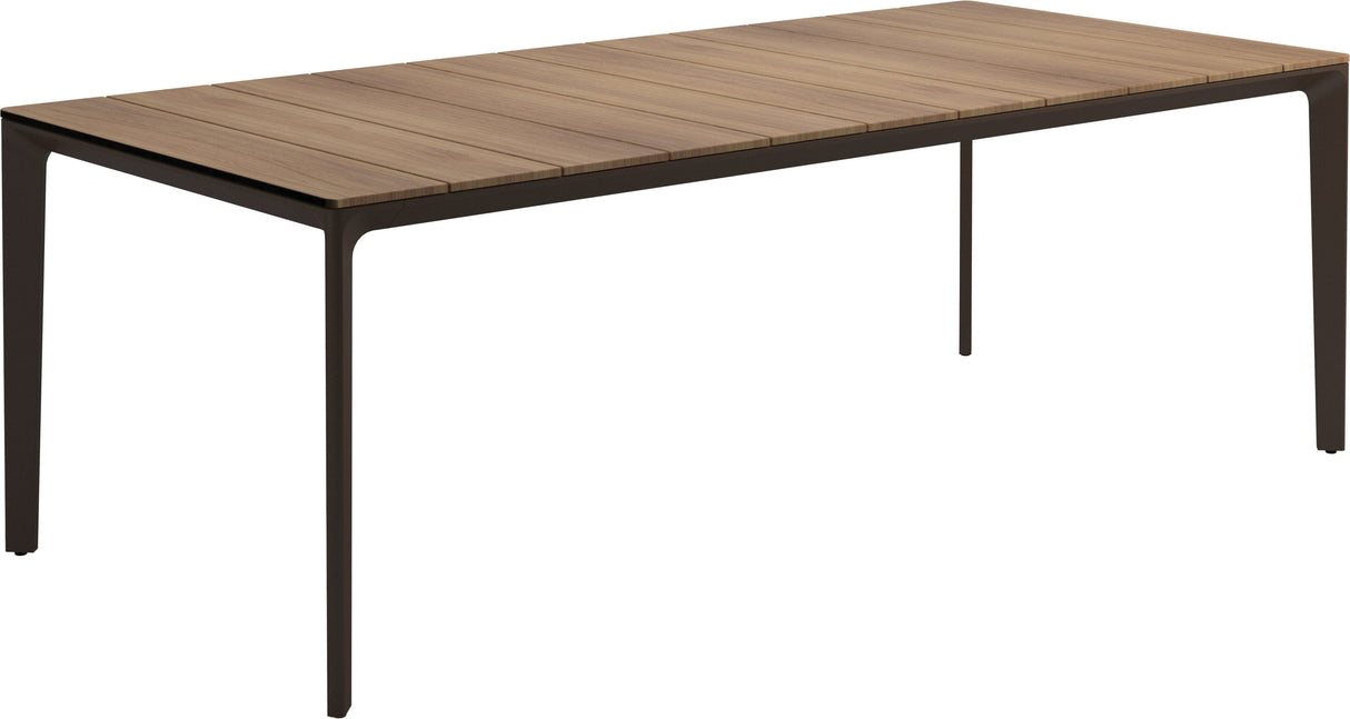 Gloster Carver Table 100cm x 220cm Teak Dining Table Java / Teak