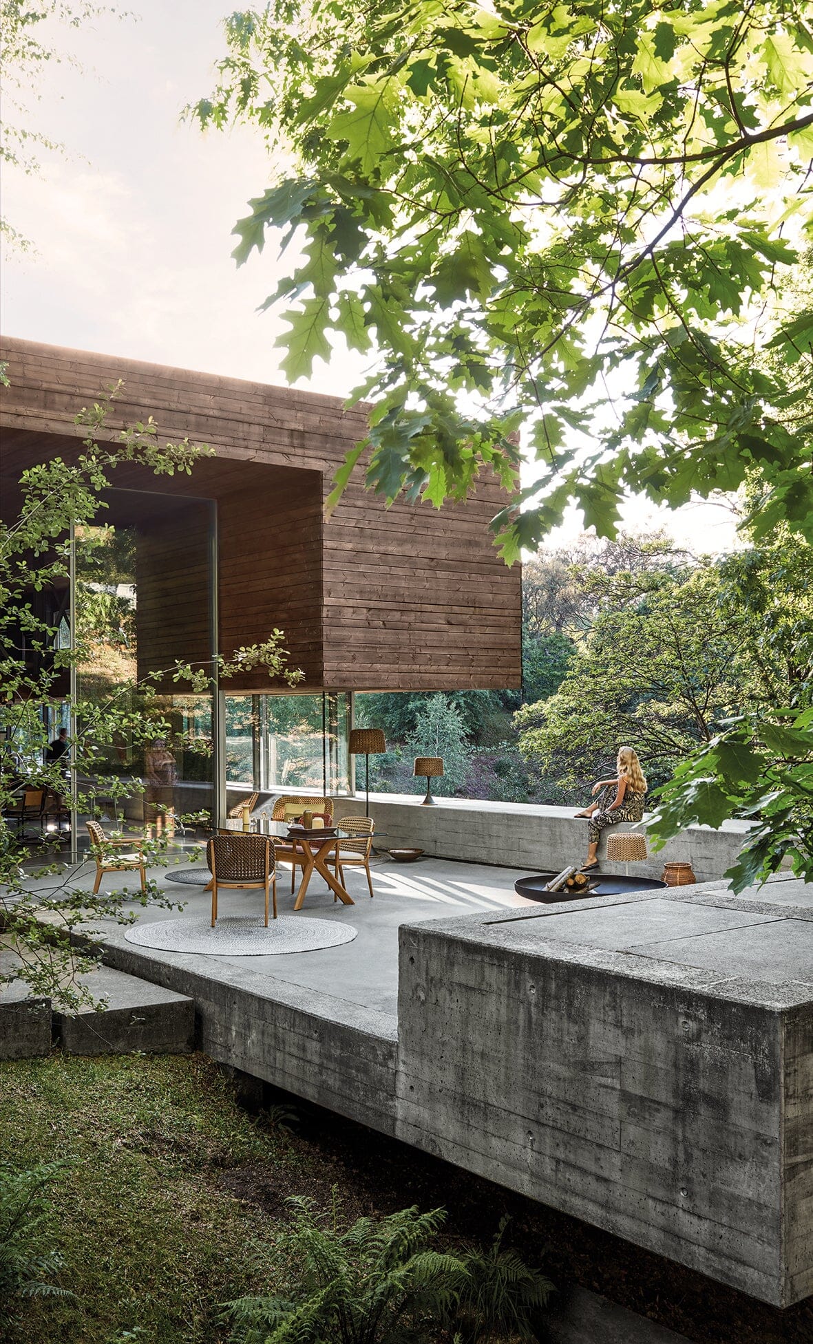 Gloster Kay Fauteuil repas avec accoudoirs Brindle