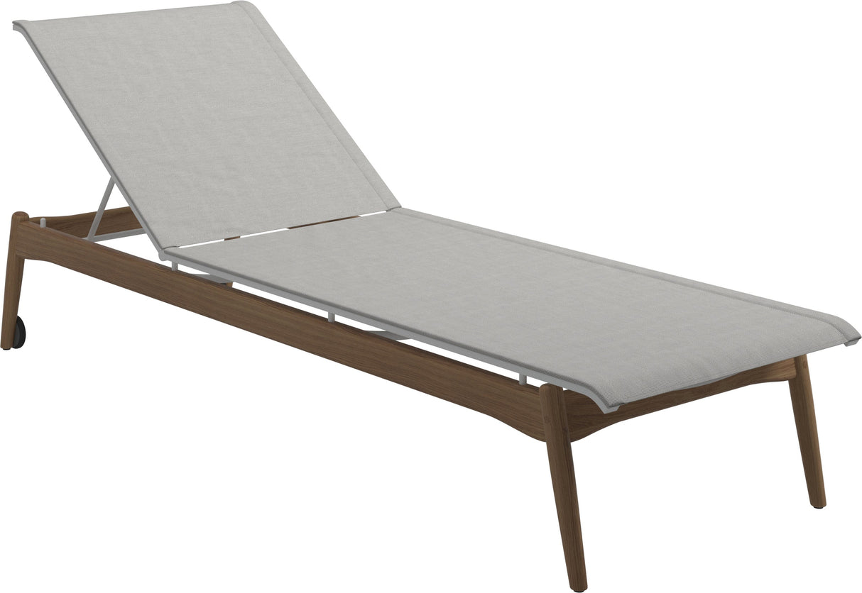 Gloster Sway Teak Chaise longue White / Seagull Sling