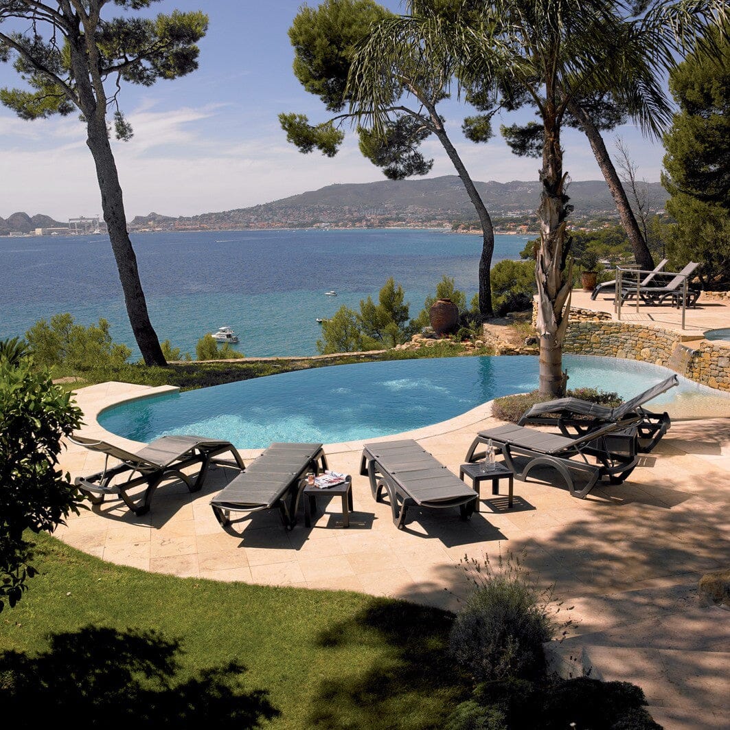 Grosfillex Bali Confort Bain de soleil empilable