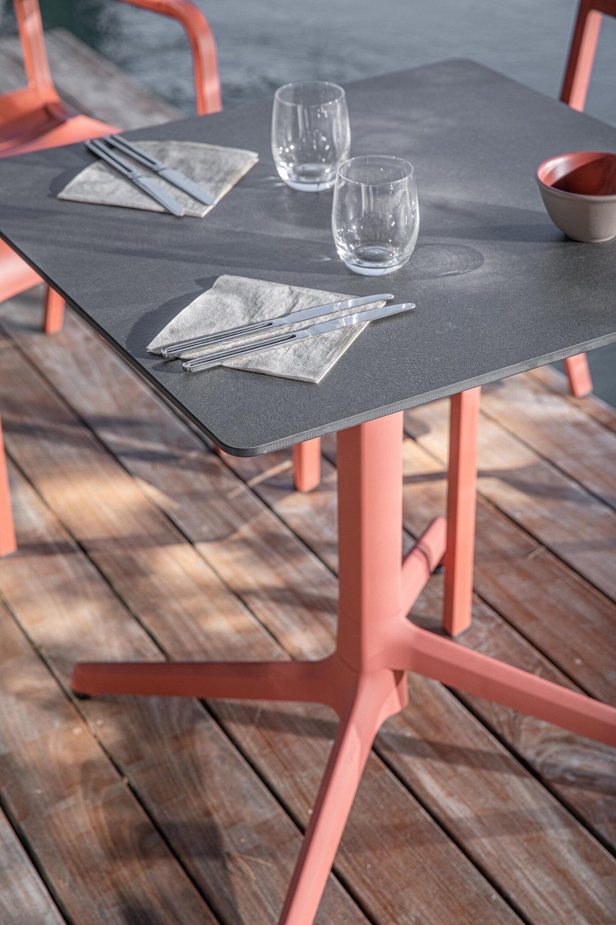 Grosfillex Cannes Compact Plateau de table HPL 69x69cm