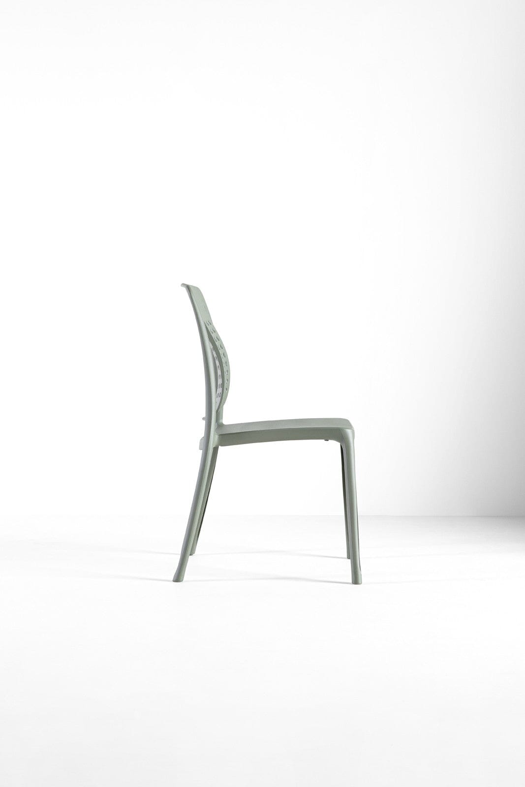 Grosfillex Factory Chaise empilable