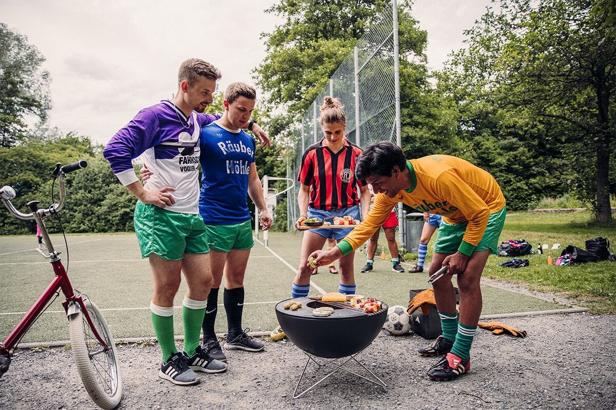 Höfats Bowl 57 avec pied bas en étoile Brasero Foyer Gril, modèle 2022