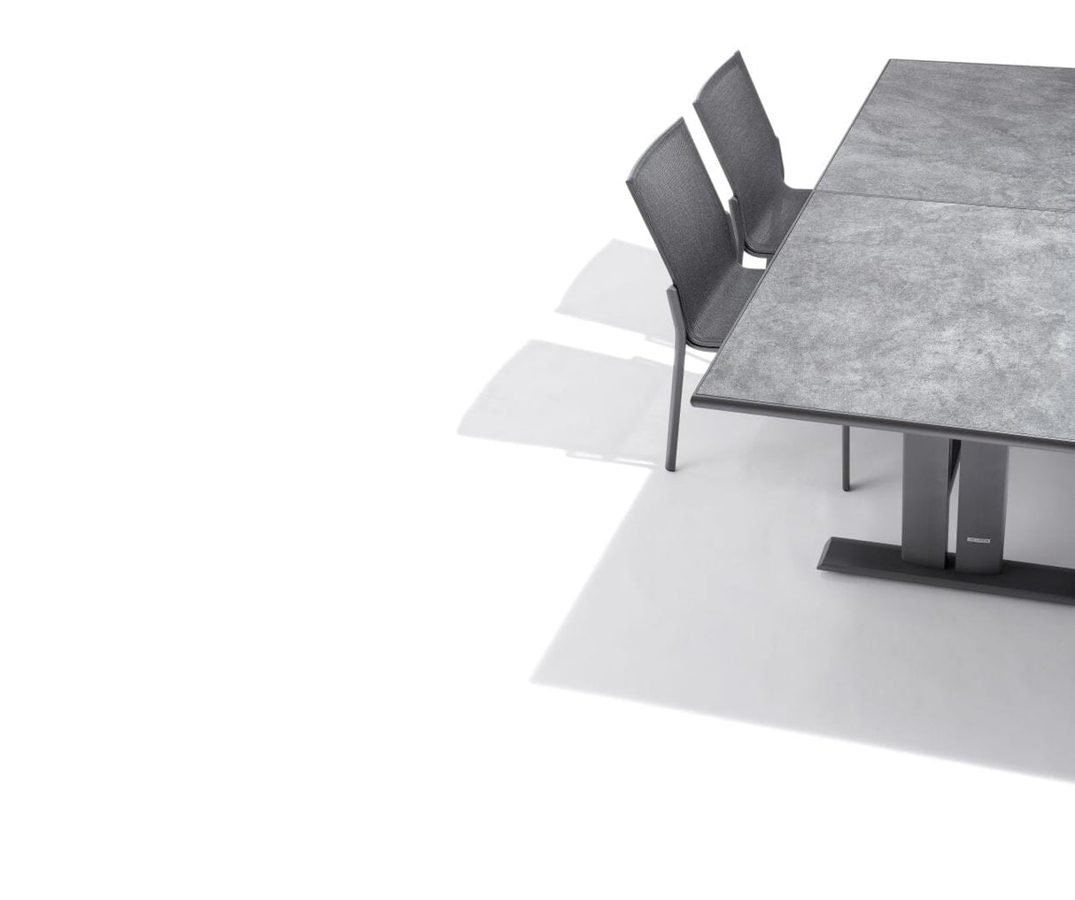 Les Jardins Koton / Amaka Lot de 3 plateaux en céramique