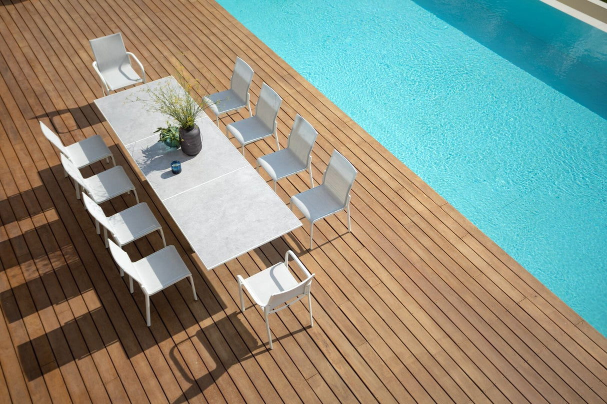 Les Jardins Koton / Amaka Lot de 3 plateaux en céramique