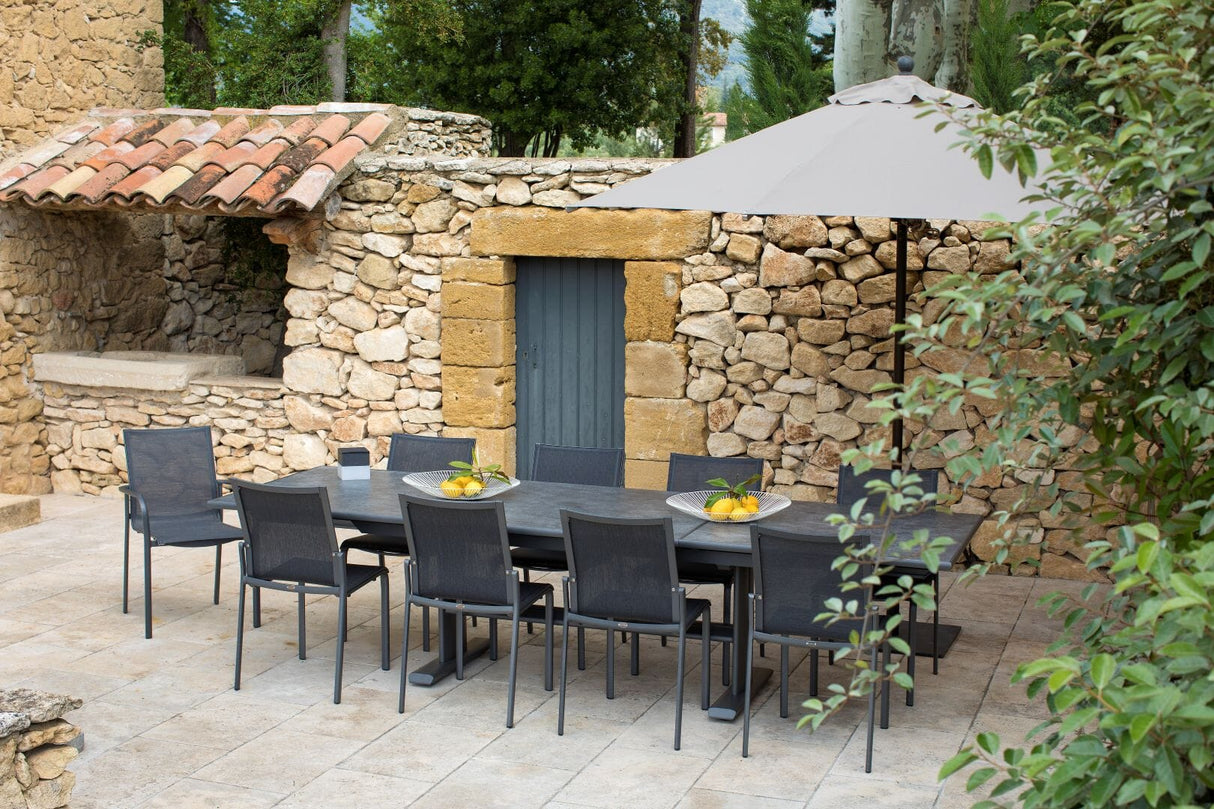 Les Jardins Koton / Amaka Lot de 3 plateaux en céramique