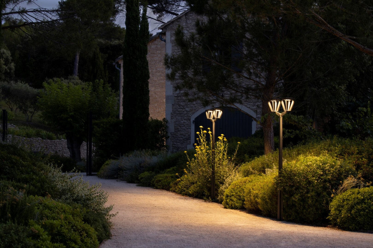Les Jardins Metro Lampadaire solaire Double sans fil