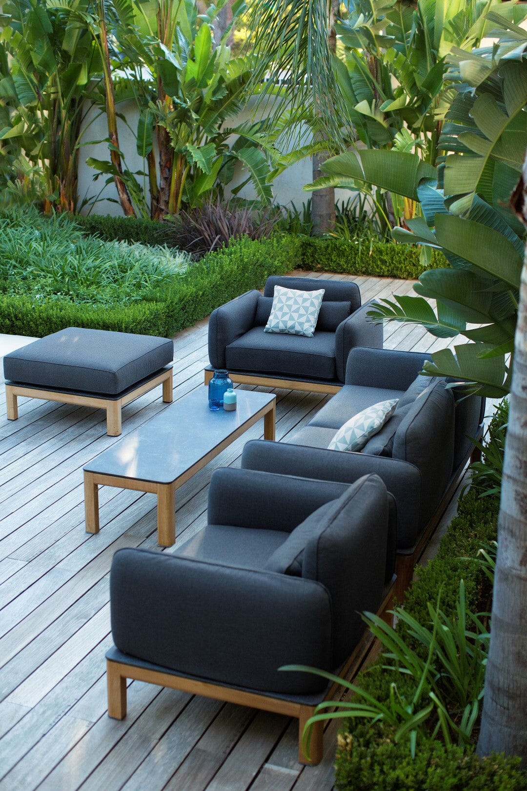 Les Jardins Tekura Fauteuil , coussins en sus.