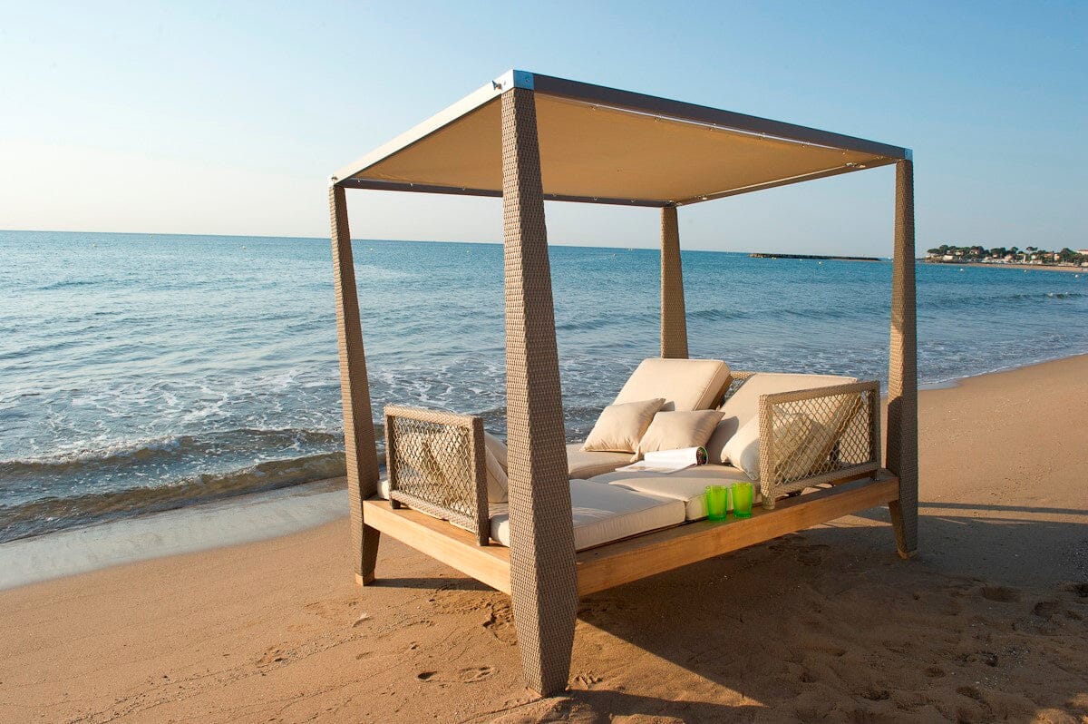 Les Jardins Zayo Lit balinais Toit Coulissant