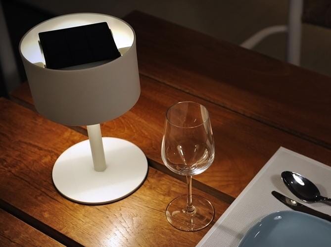 Maiori La Lampe Pose 01 lampe solaire sans fil hybride bluetooth