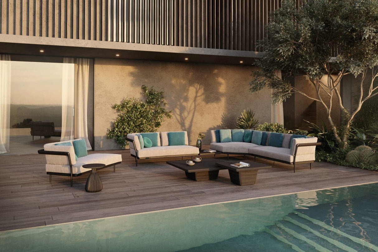 Manutti Cobi Coffee Table 113x79cm Hauteur: 37cm