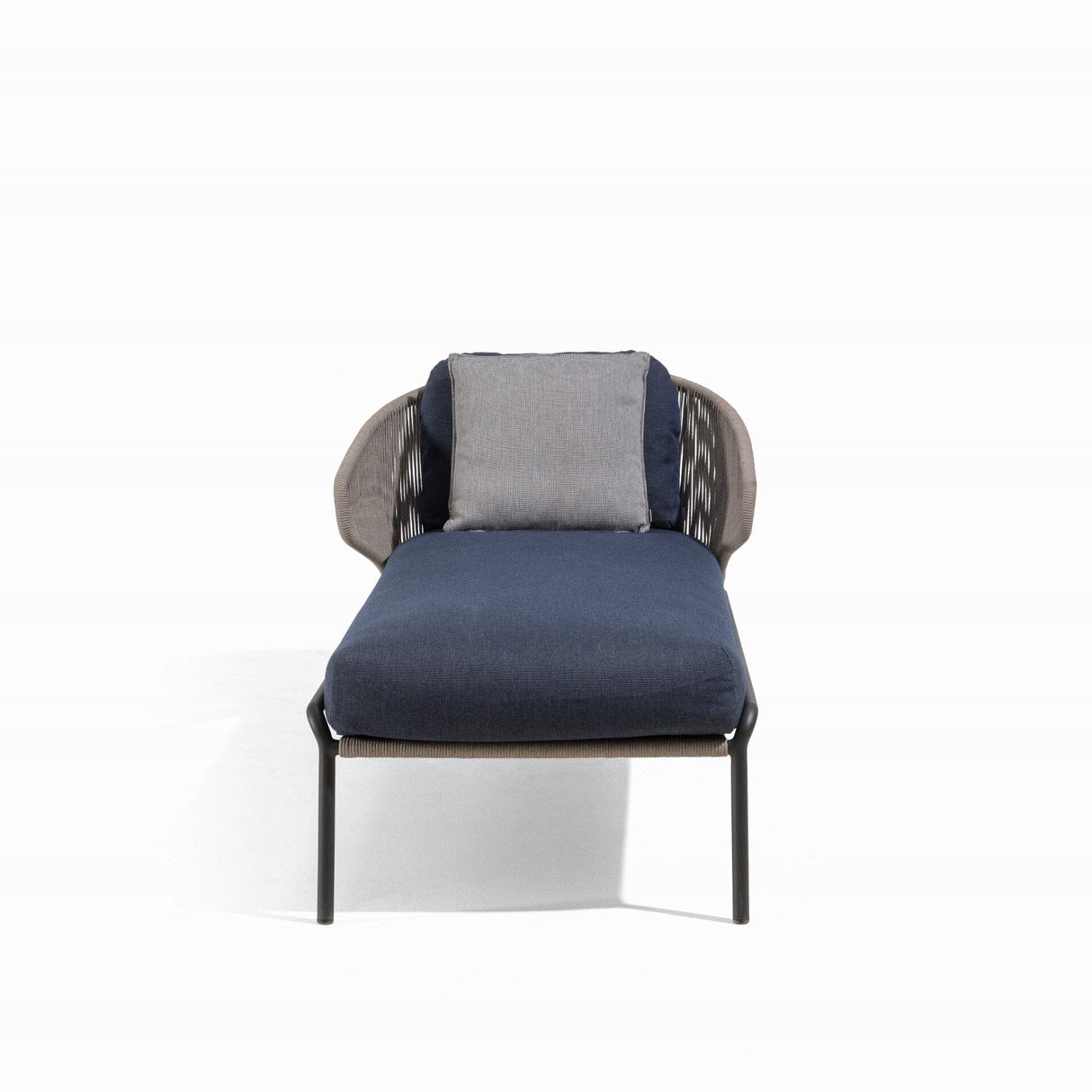 Manutti Radoc Radius Lounger, chaise longue méridienne, coussins en sus