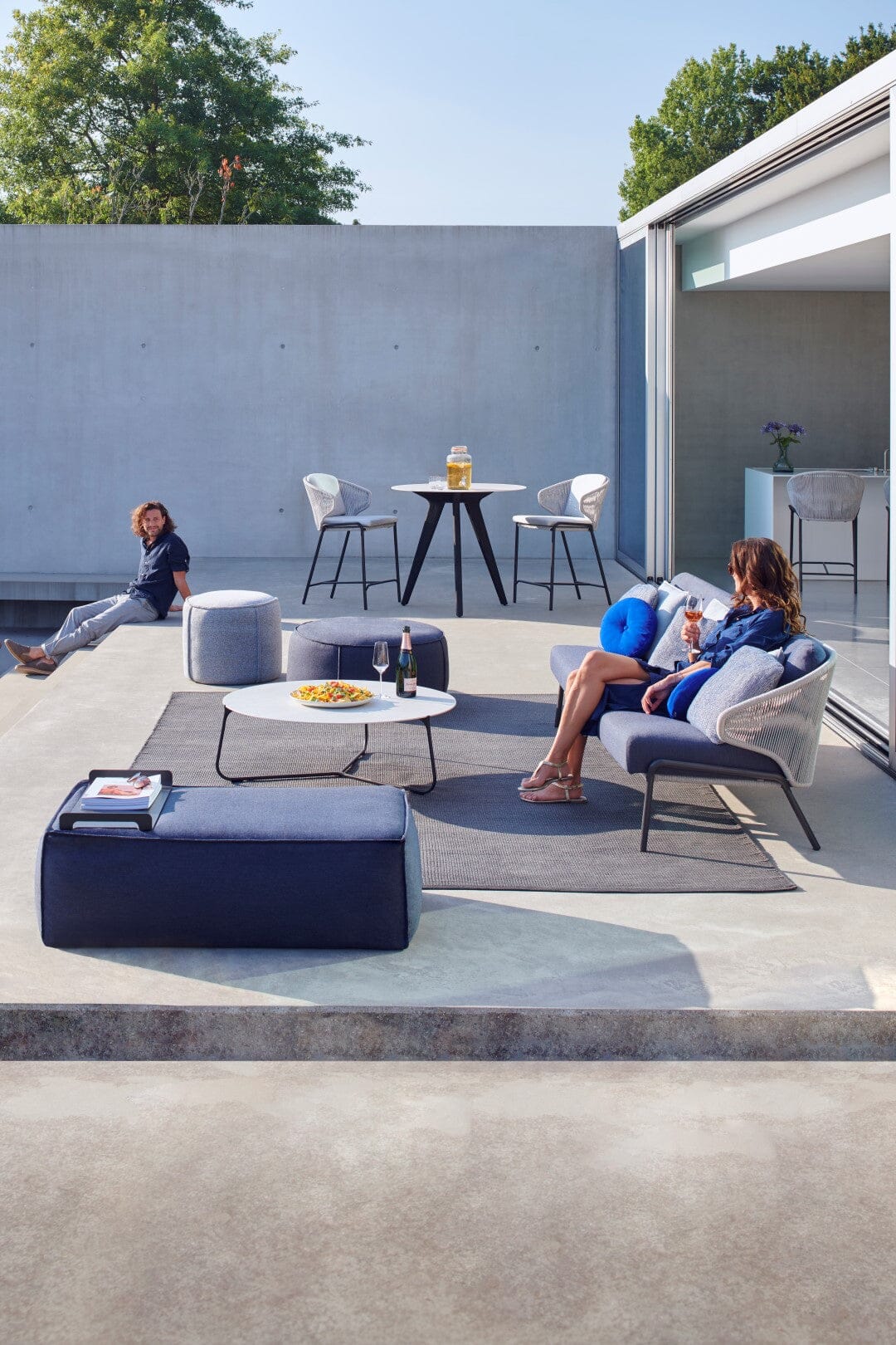 Manutti Touch Pouf 112x65cm