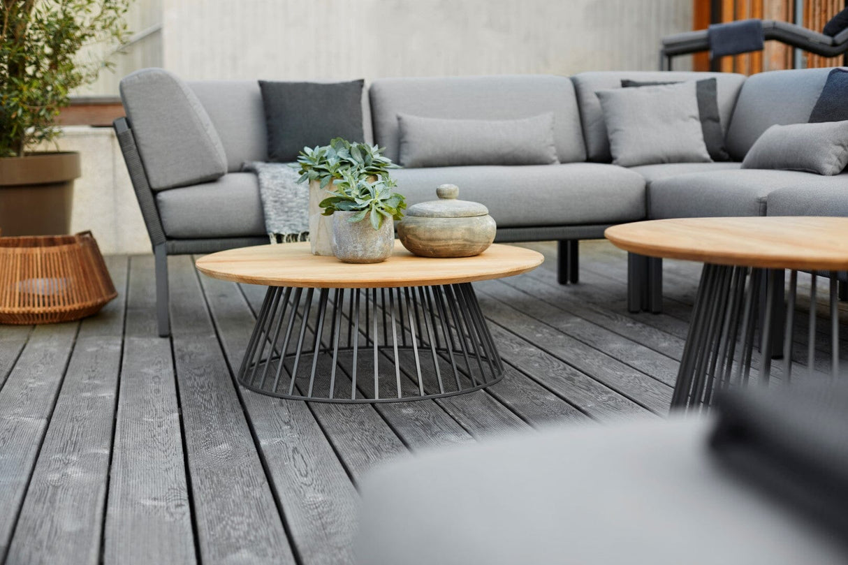 Solpuri Grid Table basse Ø 110cm h: 30cm - Alu Anthracite / Plateau Teck