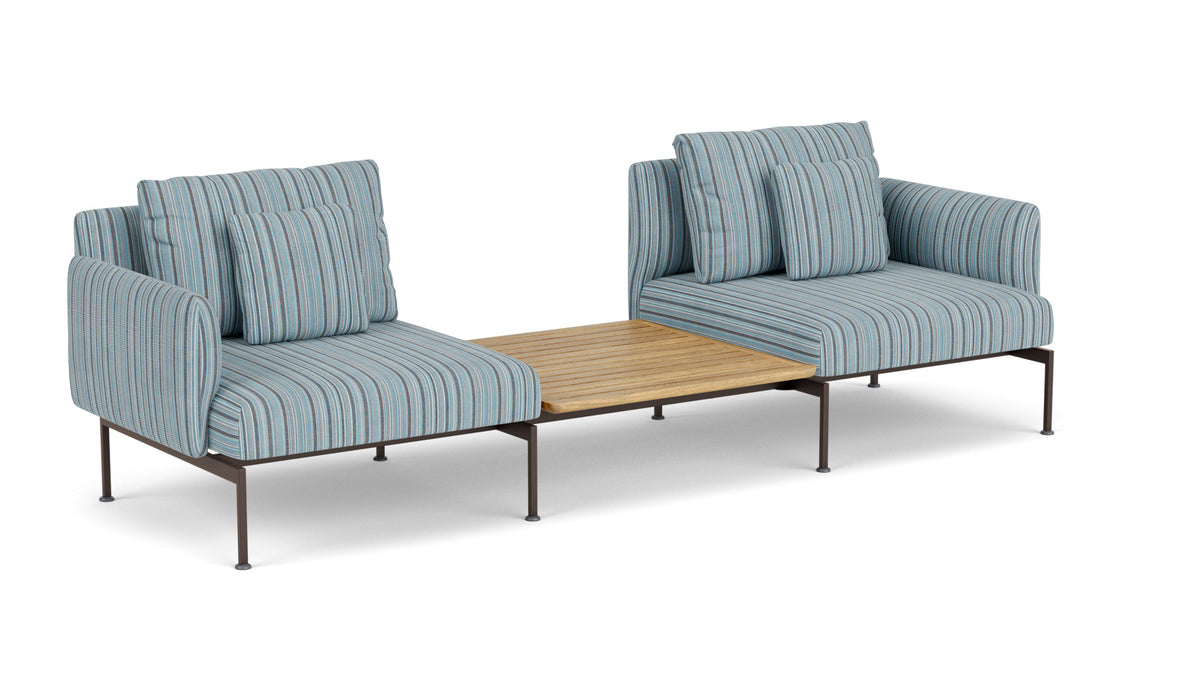 Barlow Tyrie Layout Deep Seating Companion Set - with Low Arms (two 1LYMB1 with low arms et bridging table 2LYB08) - avec coussins Armature Forge Grey Porto Blue Chine 3776
