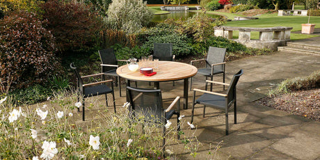 Barlow Tyrie Aura Dining Table 140 (ronde Ø141cm) Plateau Teck