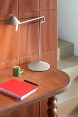 Fermob Pixi LED-Schreibtischlampe Indoor