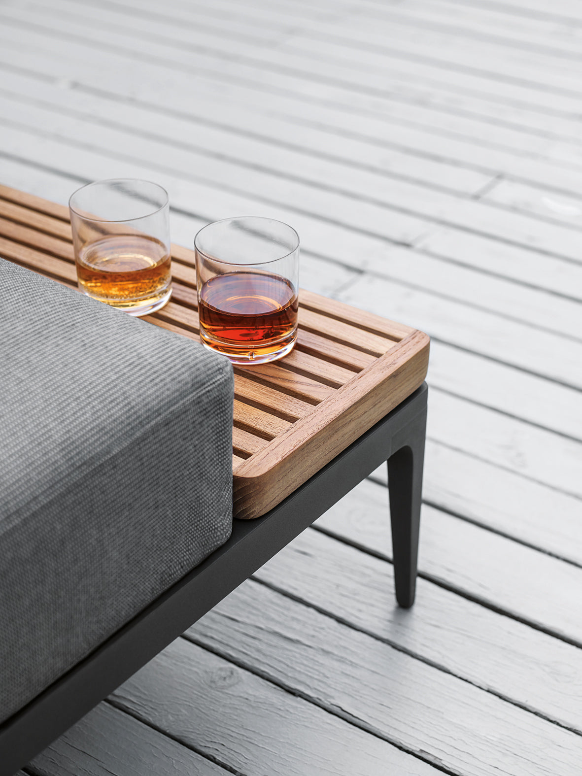Gloster Grid Left / Right Chaise Unit - Teak Platform