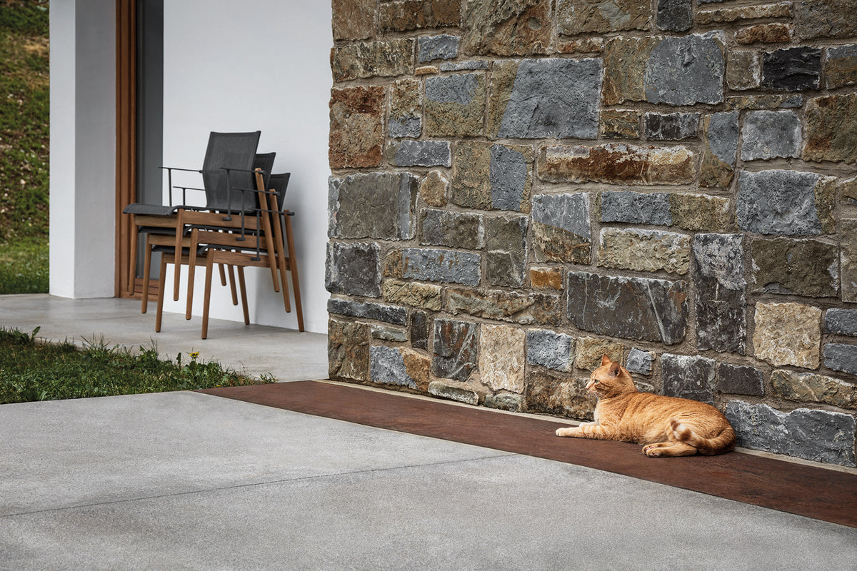 Gloster Sway Teak Chaise repas