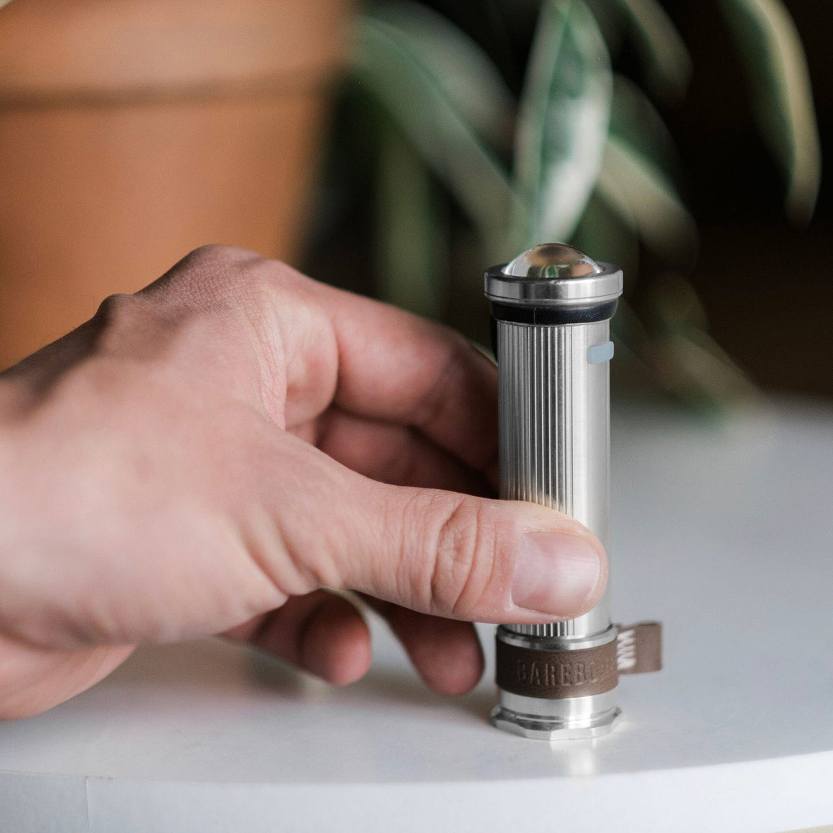 Barebones Mini Flashlight Lampe de poche mini 