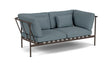 Barlow Tyrie Around Deep Seating Canapé 2 places accoudoirs alu avec coussins Armature Forge Grey Carbon Sky 10064V Laminé Waterproof 