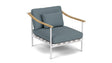 Barlow Tyrie Aura Deep Seating Fauteuil Club lounge avec coussins Armature Artic White Carbon Sky 10064V Laminé Waterproof 