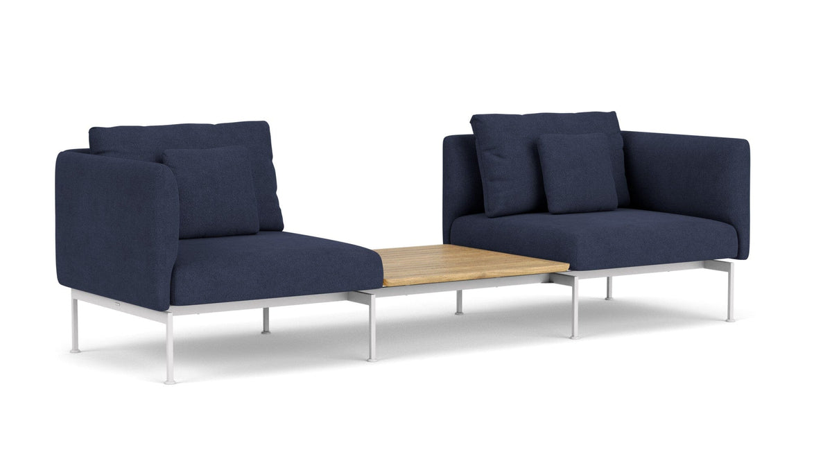 Barlow Tyrie Layout Deep Seating Companion Set - High Arms Layout Companion Set (two 1LYMB1 with high arms et bridging table 2LYB08) - avec coussins Armature Artic White Indigo 18017V Laminé Waterproof 