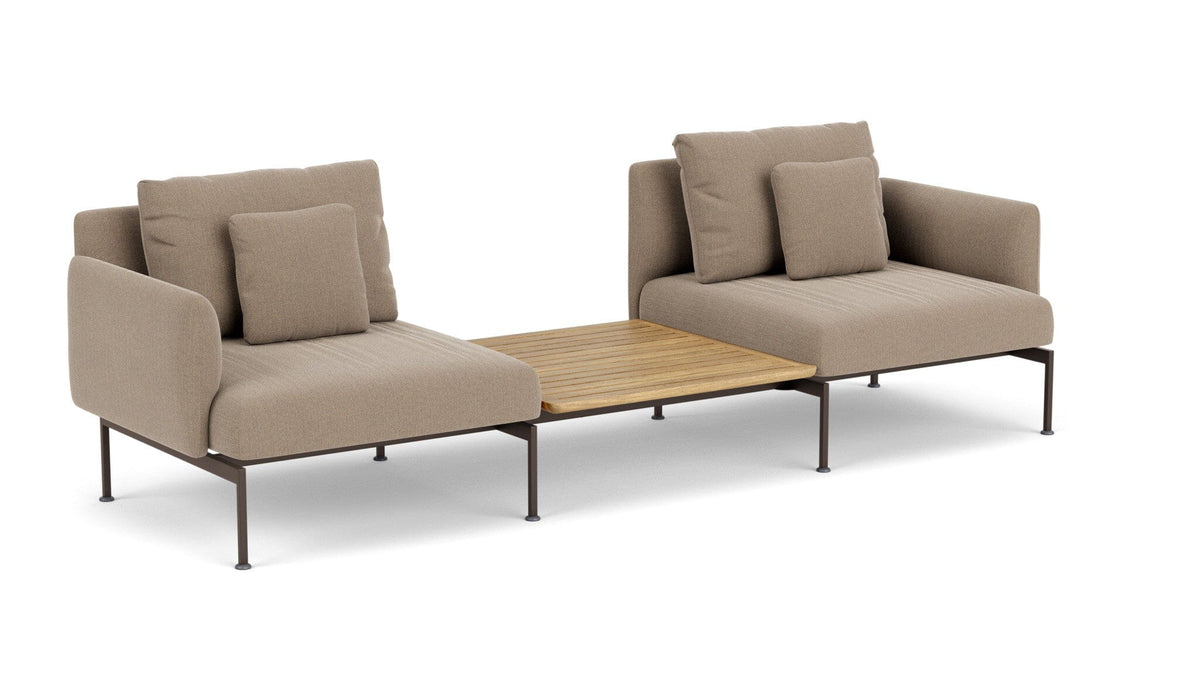 Barlow Tyrie Layout Deep Seating Companion Set - with Low Arms (two 1LYMB1 with low arms et bridging table 2LYB08) - avec coussins Armature Forge Grey Taupe 3729V Laminé Waterproof 