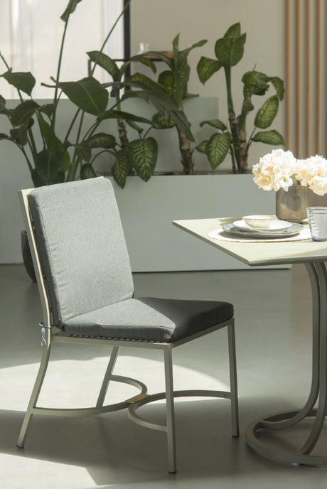 Emu 1350 Collier Chaise Repas