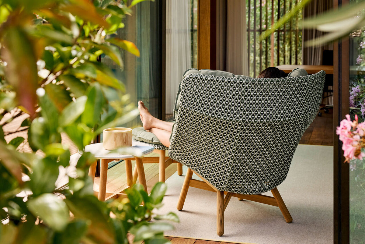 Dedon Mbrace TEAK Wing chair, Coussins non inclus