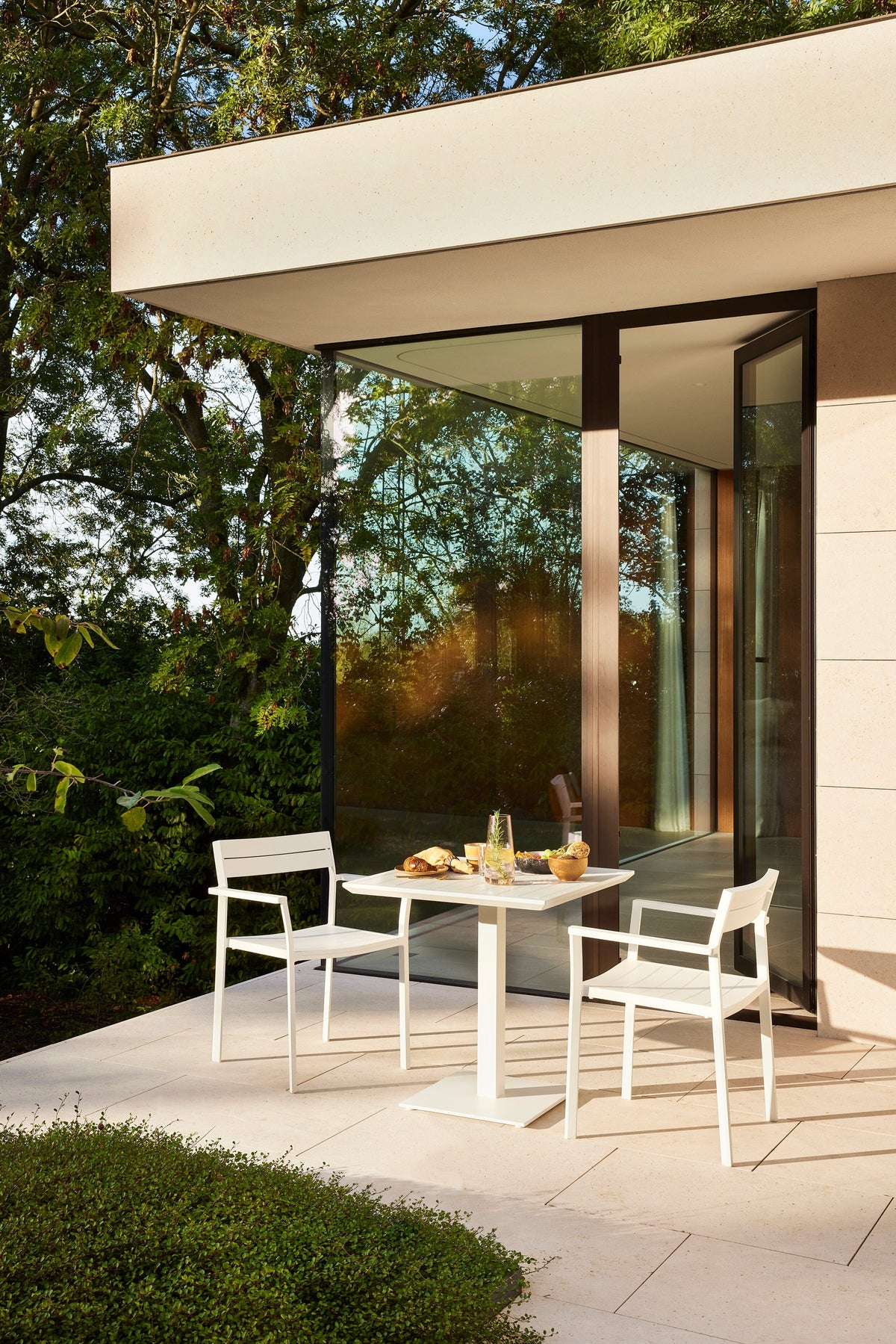 Diphano Metris Table Bistro D 72x72cm (H:74cm) 