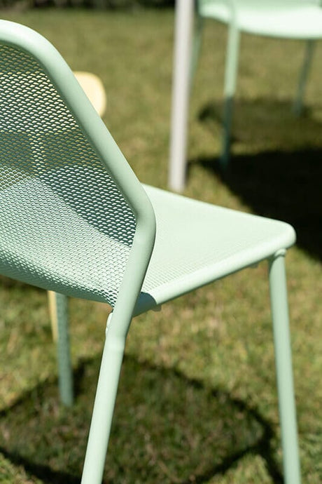 Emu 521 Darwin Chaise 