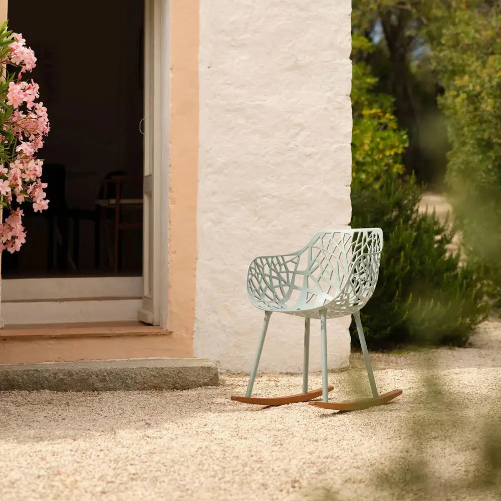 Fast Forest Iroko Fauteuil Rocking Chair à bascule avec pieds en bois 