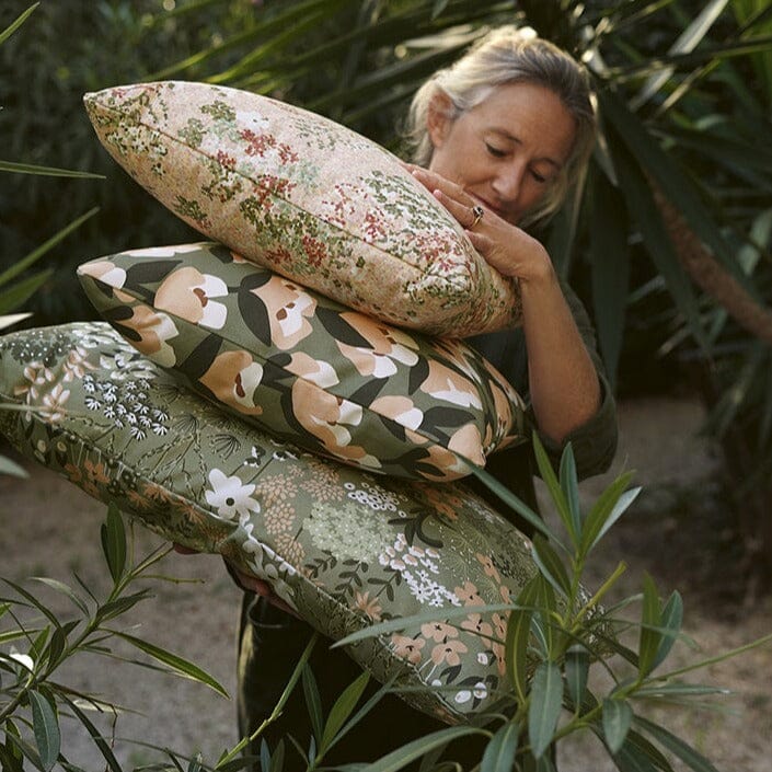 Fermob Bouquet Sauvage Coussin Outdoor Tulipe 44 x 44cm 