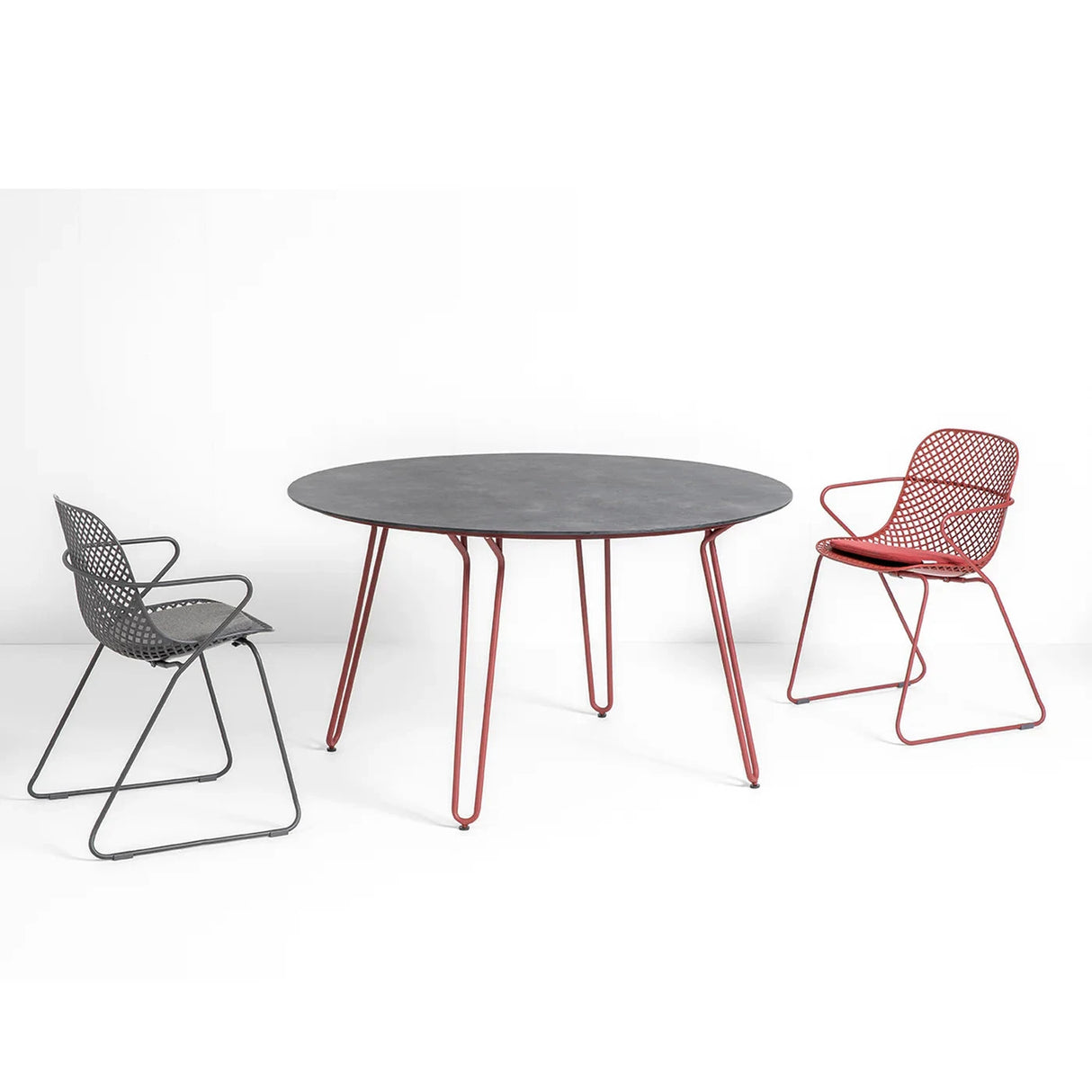 Grosfillex Ramatuelle 73 Table ronde Ø130cm 