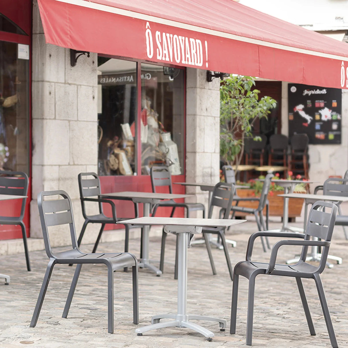 Grosfillex X-One Pied Bistro aluminium central rabattable et encastrable 