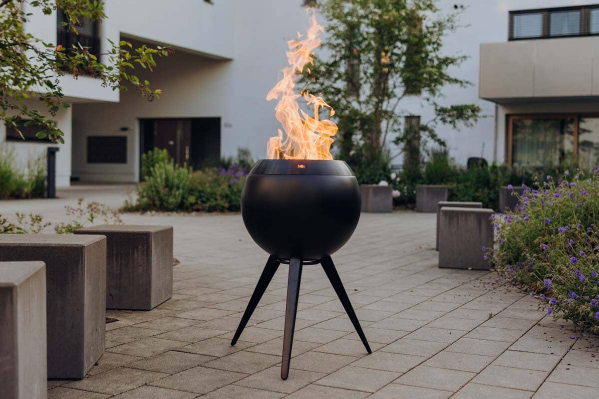 Höfats Moon 45 All Black Brasero avec pieds Haut H:75cm 